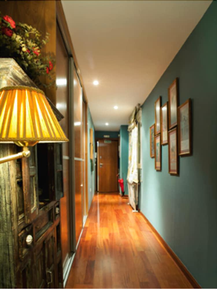 Ch Hostal Victoria 2*